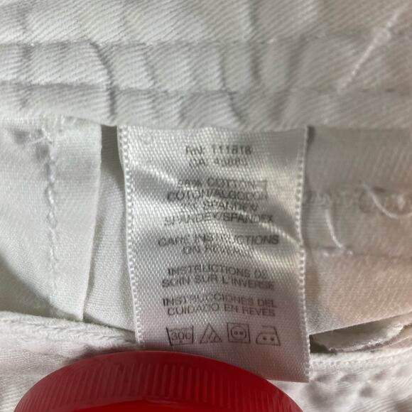 MICHAEL Michael Kors White Cargo Capri Pants - Size 6 - Picture 6 of 7